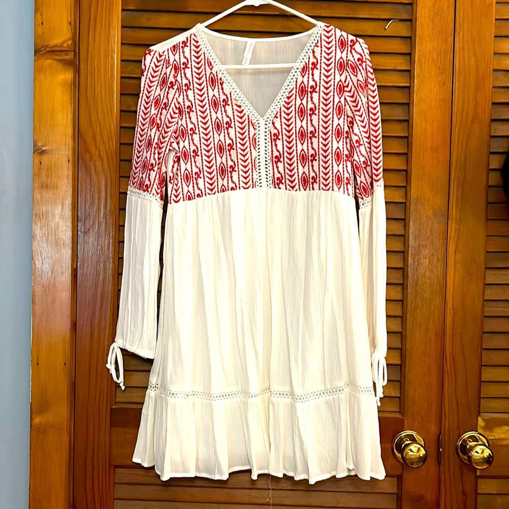 NWOT boho embroidered dress